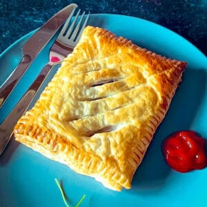 greggs steak bake in the ninja foodi air fryer
