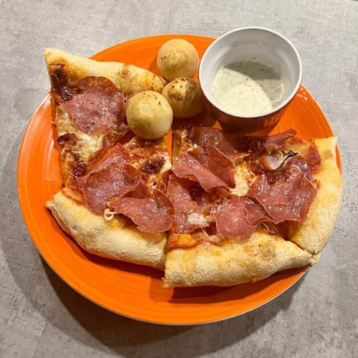 pizza doughballs and garlic dip