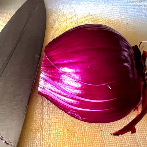 How to chop onions slicing and dicing initial hotizontal cuts