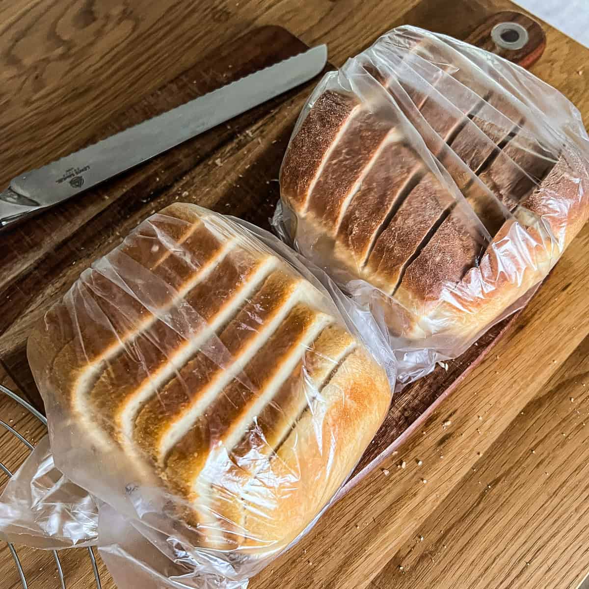 Sliced bread in a sandwich bag ready for the freezer.