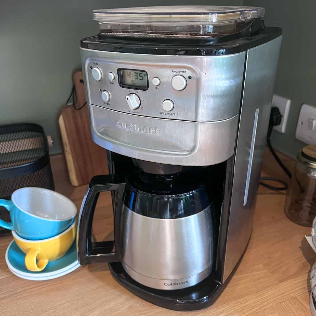 Coffee machine and grinder made by Cusinart.